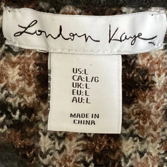 Geometric Patterned Jacket - Picture 2 of 6